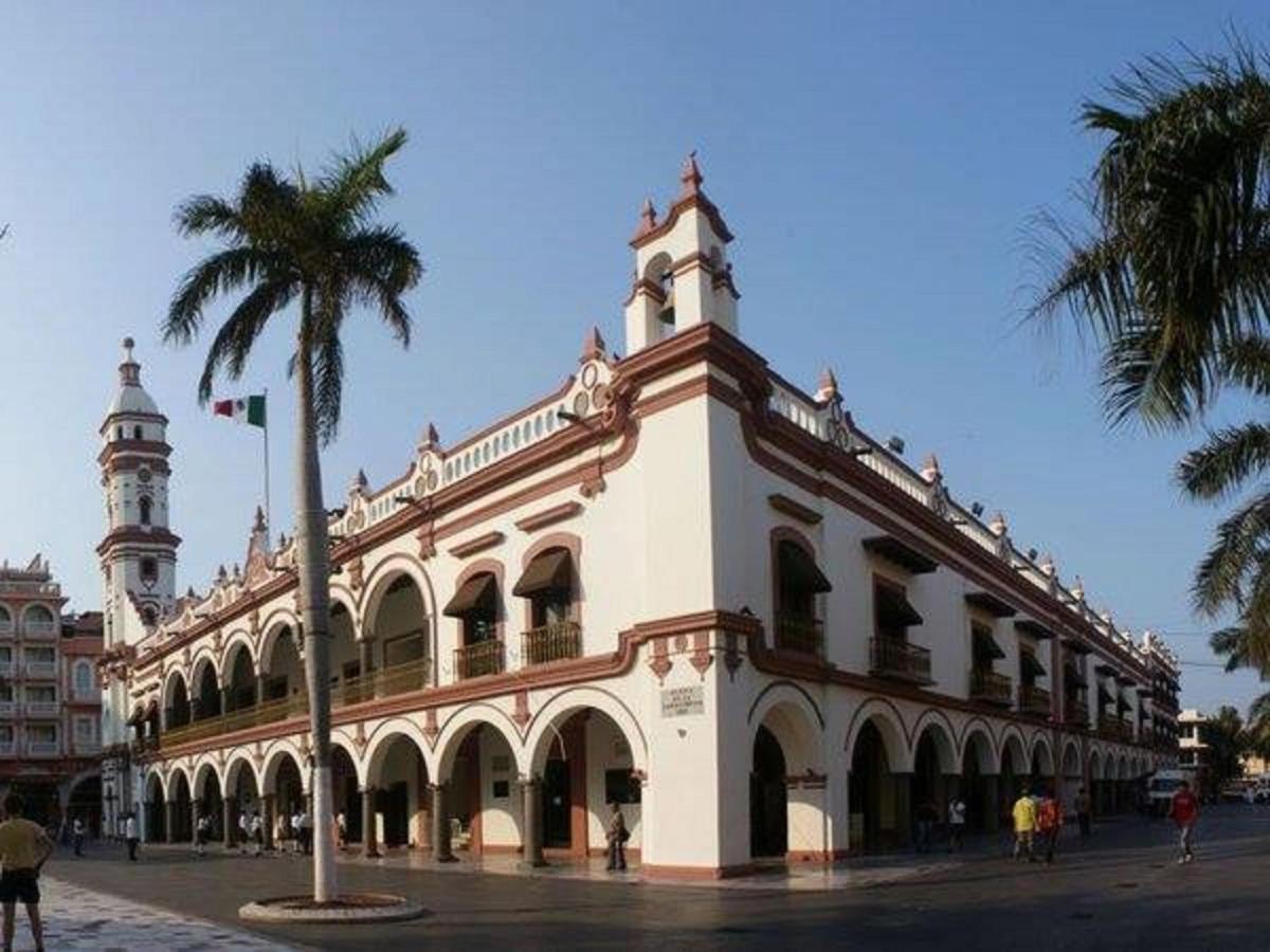 Maria Del Rocio 3*